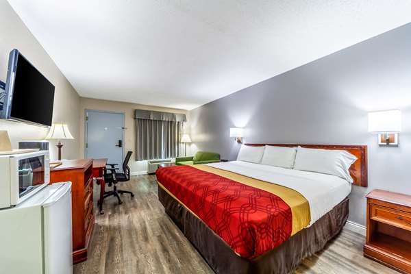  - Econo Lodge Lincoln - I-80, Exit 399