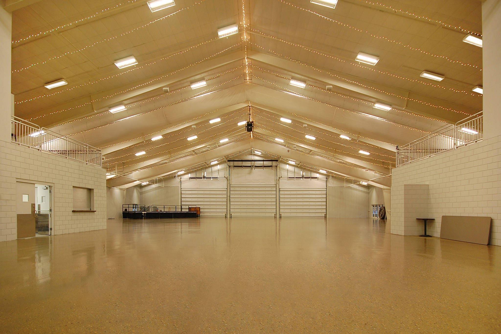 Large space for receptions, parties, anniversaries, and business meetings