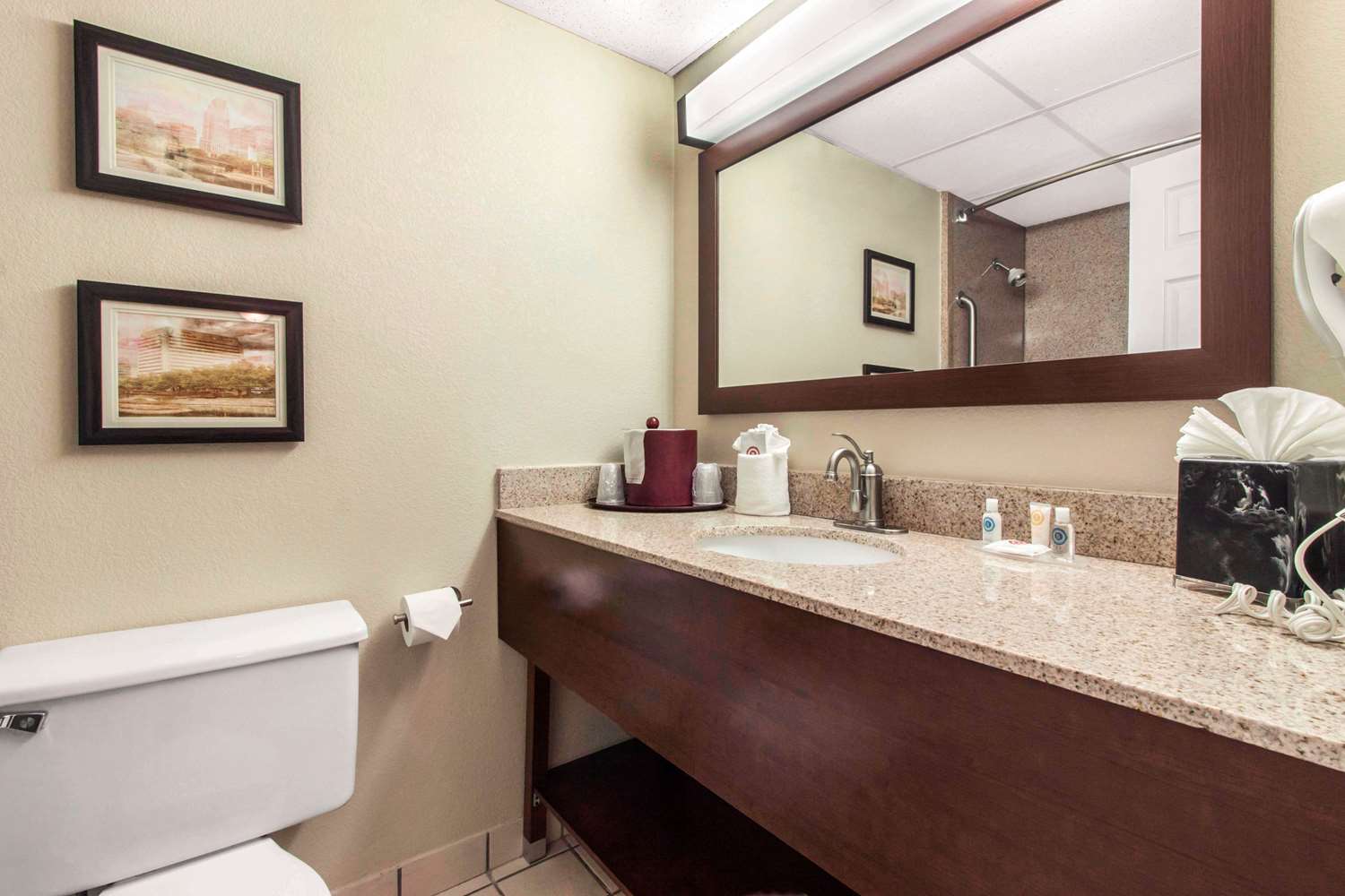 Comfort Inn Suites Omaha Ne See Discounts