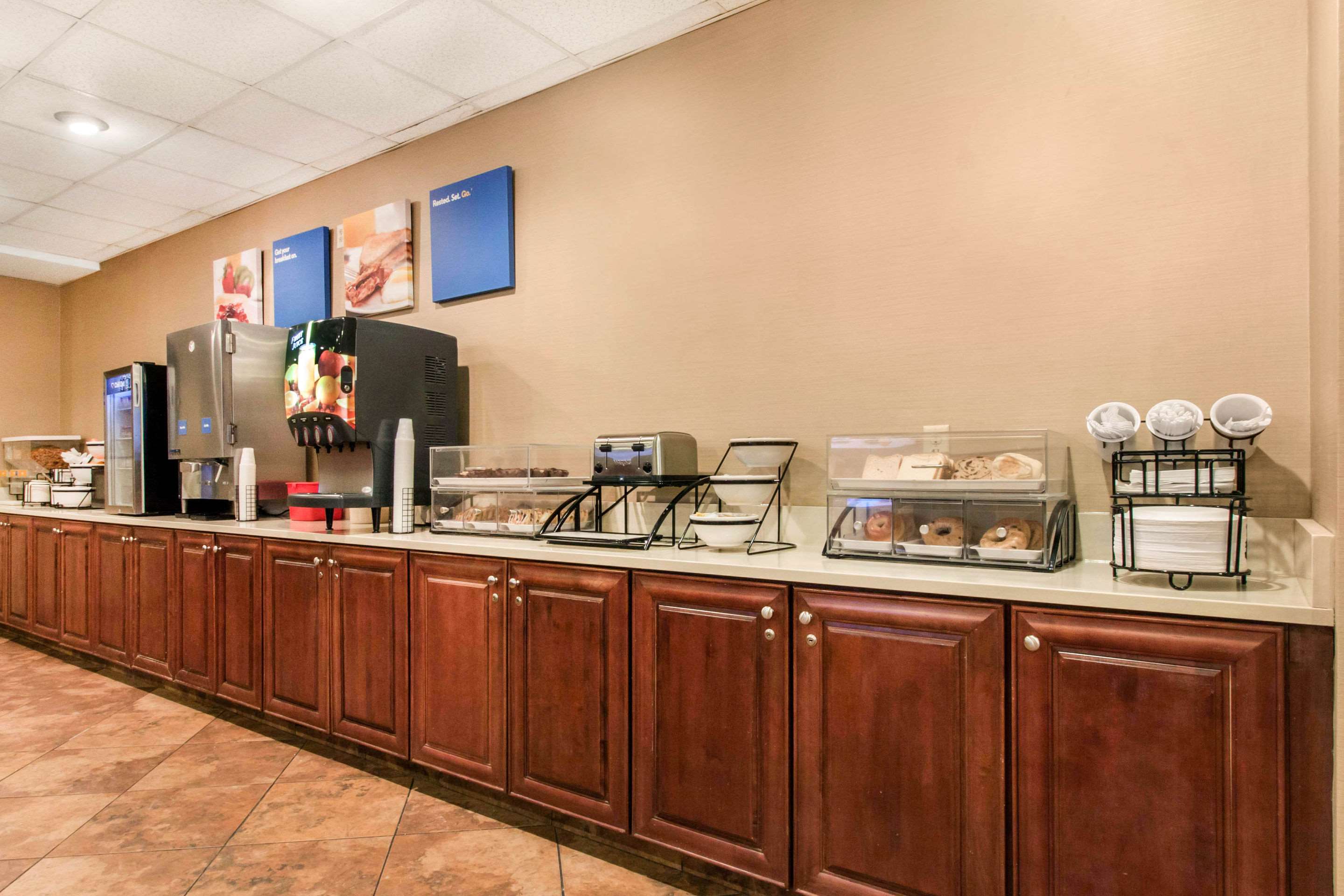 Breakfast counter