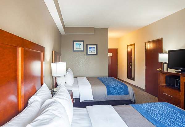  - Comfort Inn Airport Lincoln - I-80, Exit 399