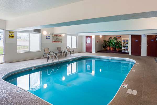 Pool - Comfort Inn Airport Lincoln - I-80, Exit 399