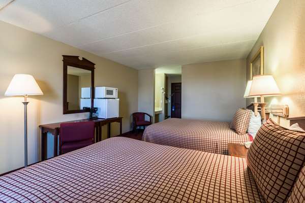  - Rodeway Inn & Suites Norfolk