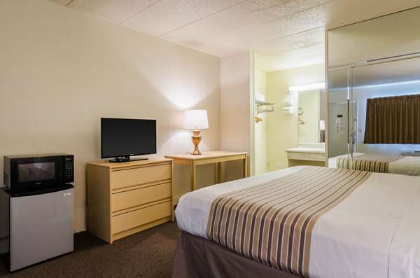  - Rodeway Inn Bellevue