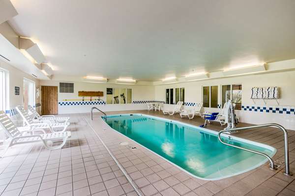 Pool - Quality Inn Kearney - I-80, Exit 272