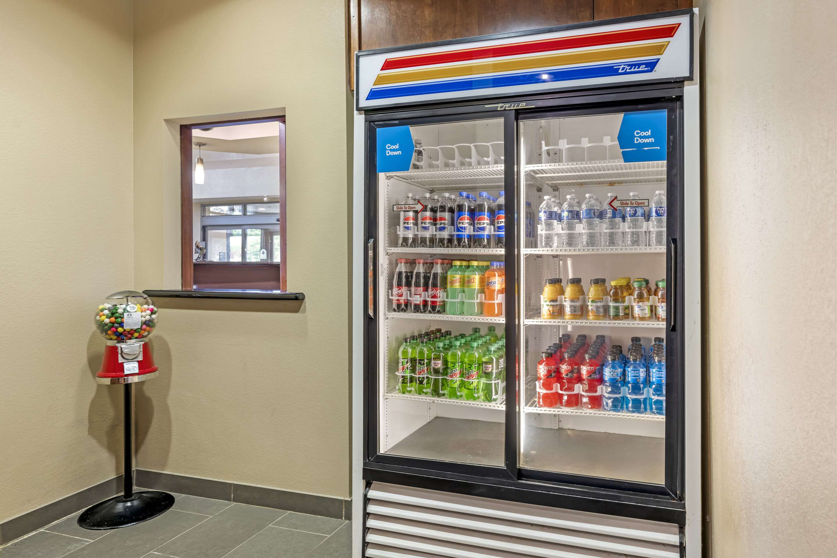 Hotel marketplace | Comfort Suites East Lincoln - Mall Area