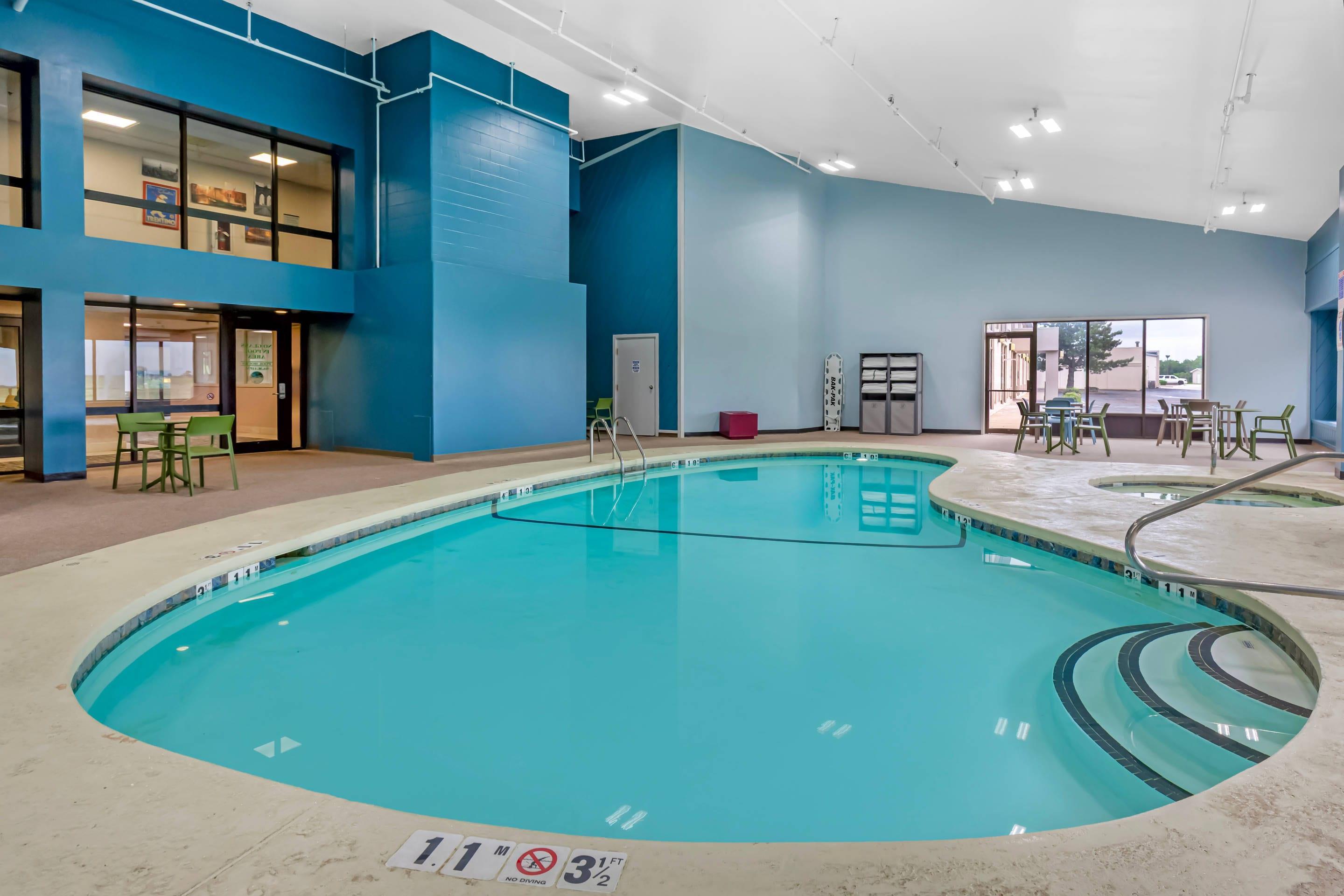 Indoor pool | Quality Inn and Conference Center I-80 Grand Island