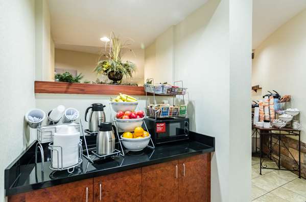 Amenities - Comfort Suites Gothenburg - I-80, Exit 211