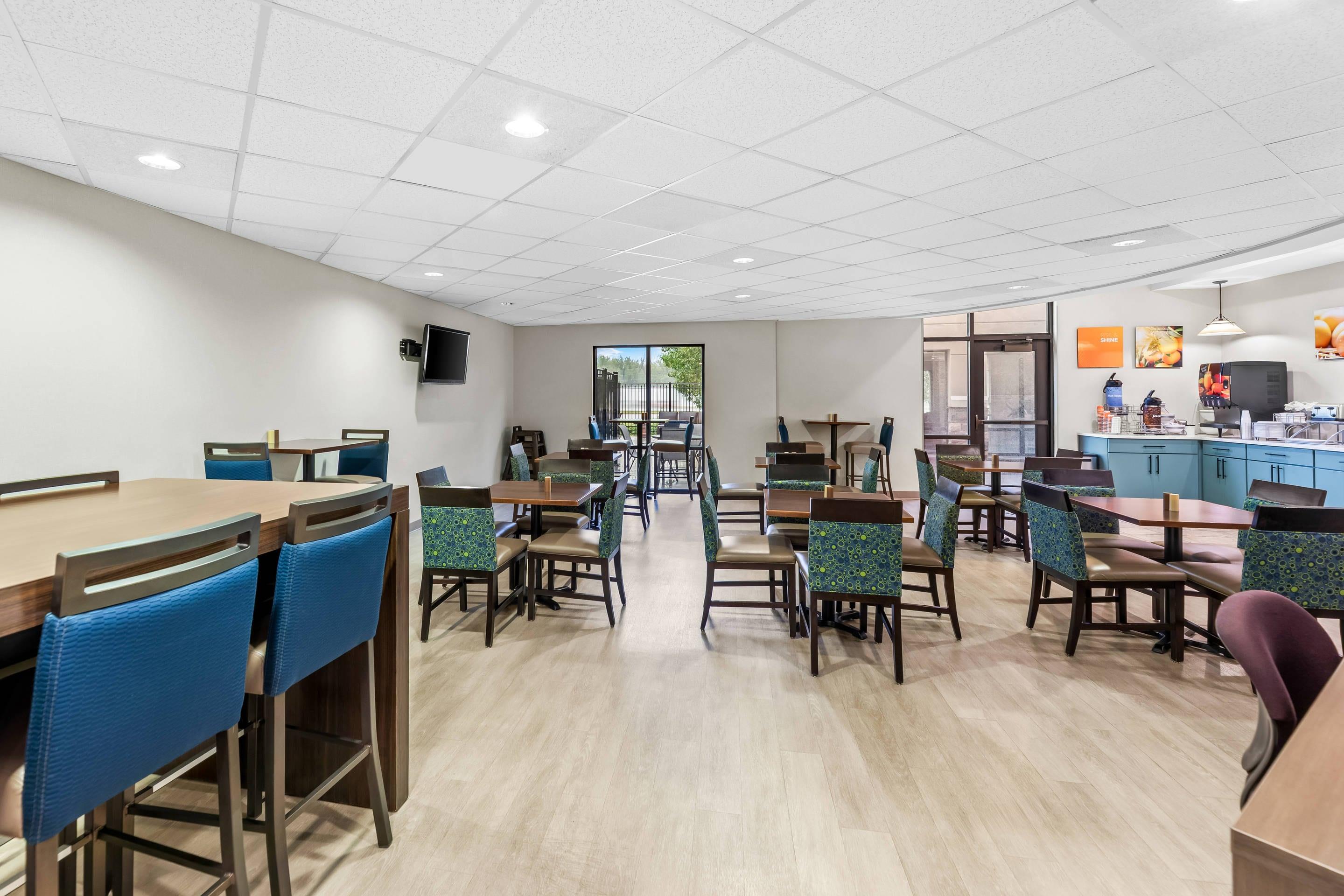 Breakfast area | Comfort Suites Gothenburg