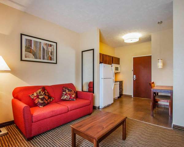 Suite - MainStay Suites Grand Island