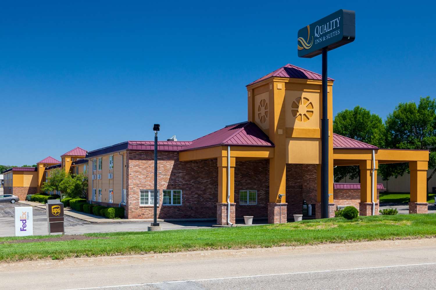 Quality Inn & Suites Lincoln, NE See Discounts