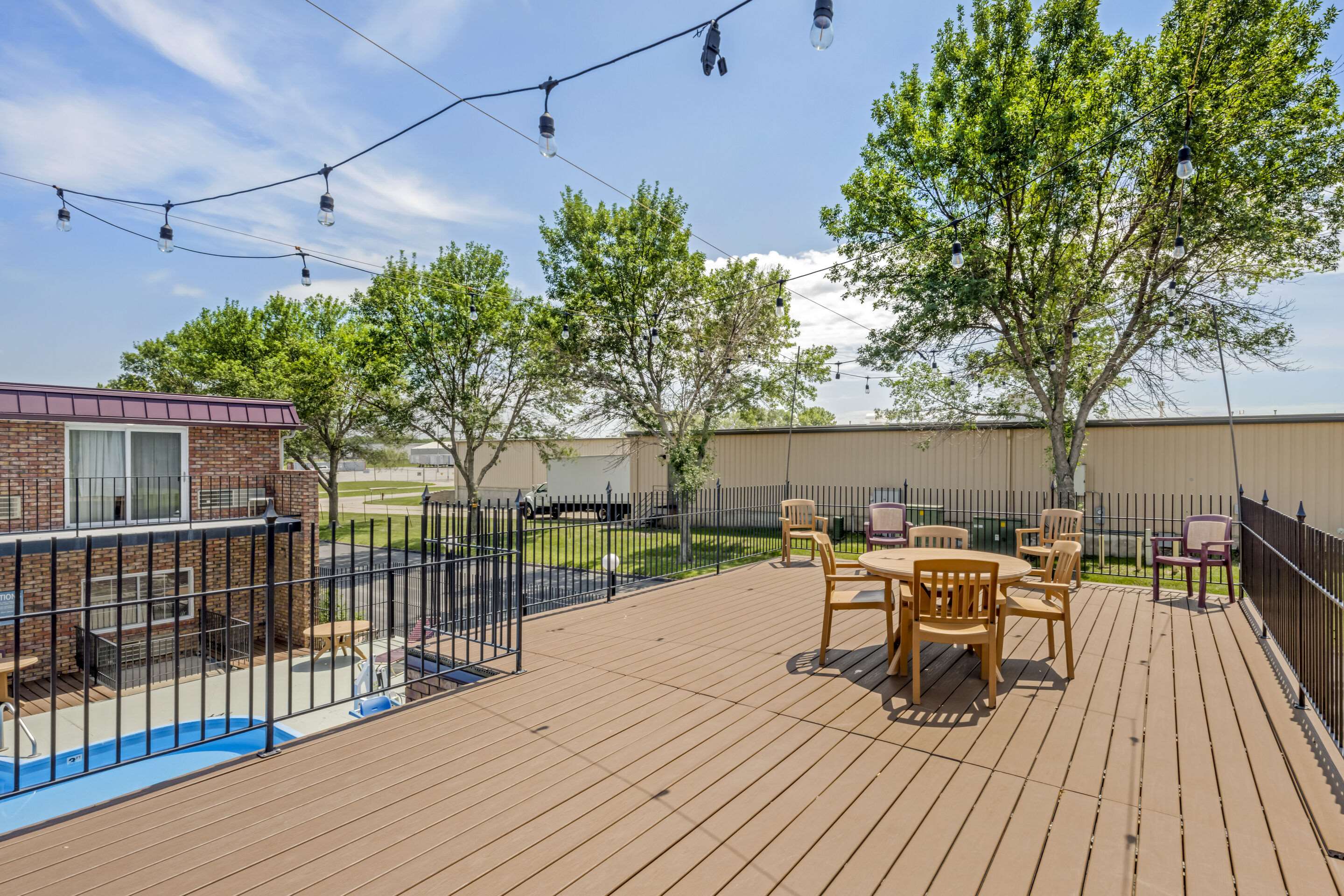 Hotel exterior | Quality Inn and Suites Lincoln