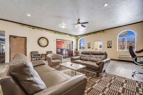 Indoor/Interior,On-Site,Lobby