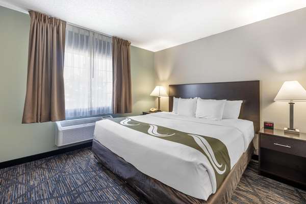 Quality Inn & Suites Lincoln North