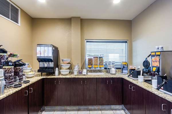Amenities - Comfort Inn & Suites Bellevue