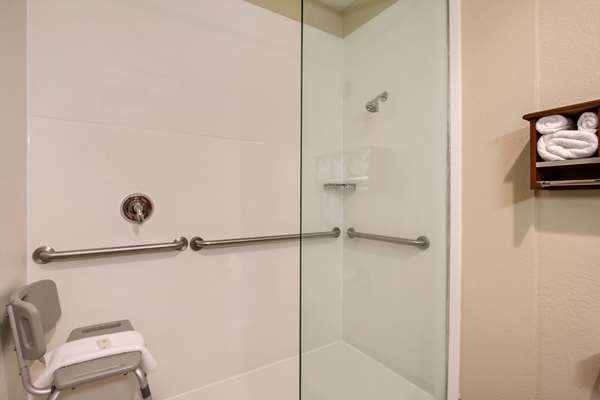  - Comfort Inn & Suites Bellevue