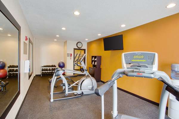 Fitness/ Exercise Room - Comfort Inn & Suites Bellevue