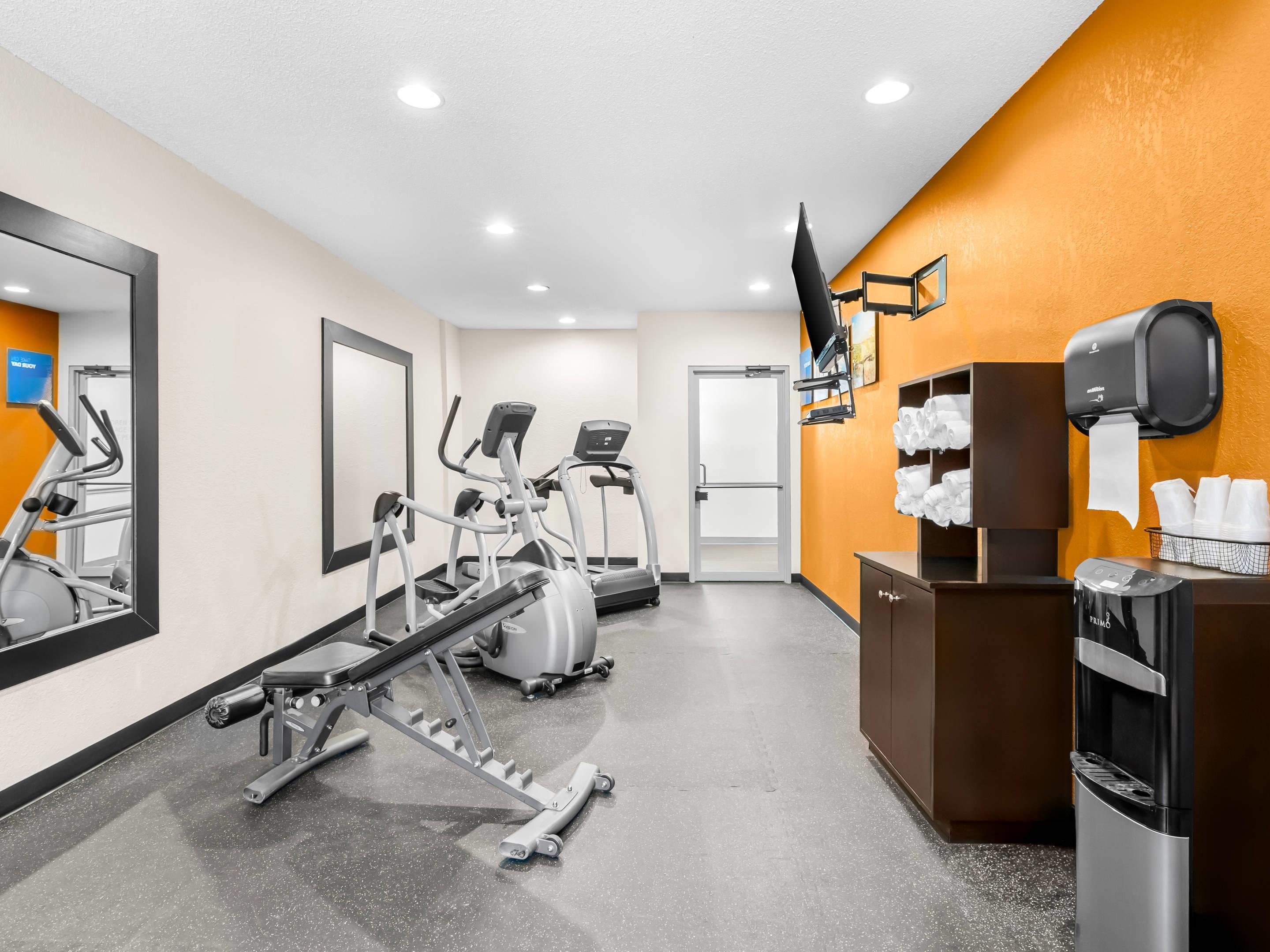 Fitness center | Comfort Inn & Suites Bellevue - Omaha Offutt AFB