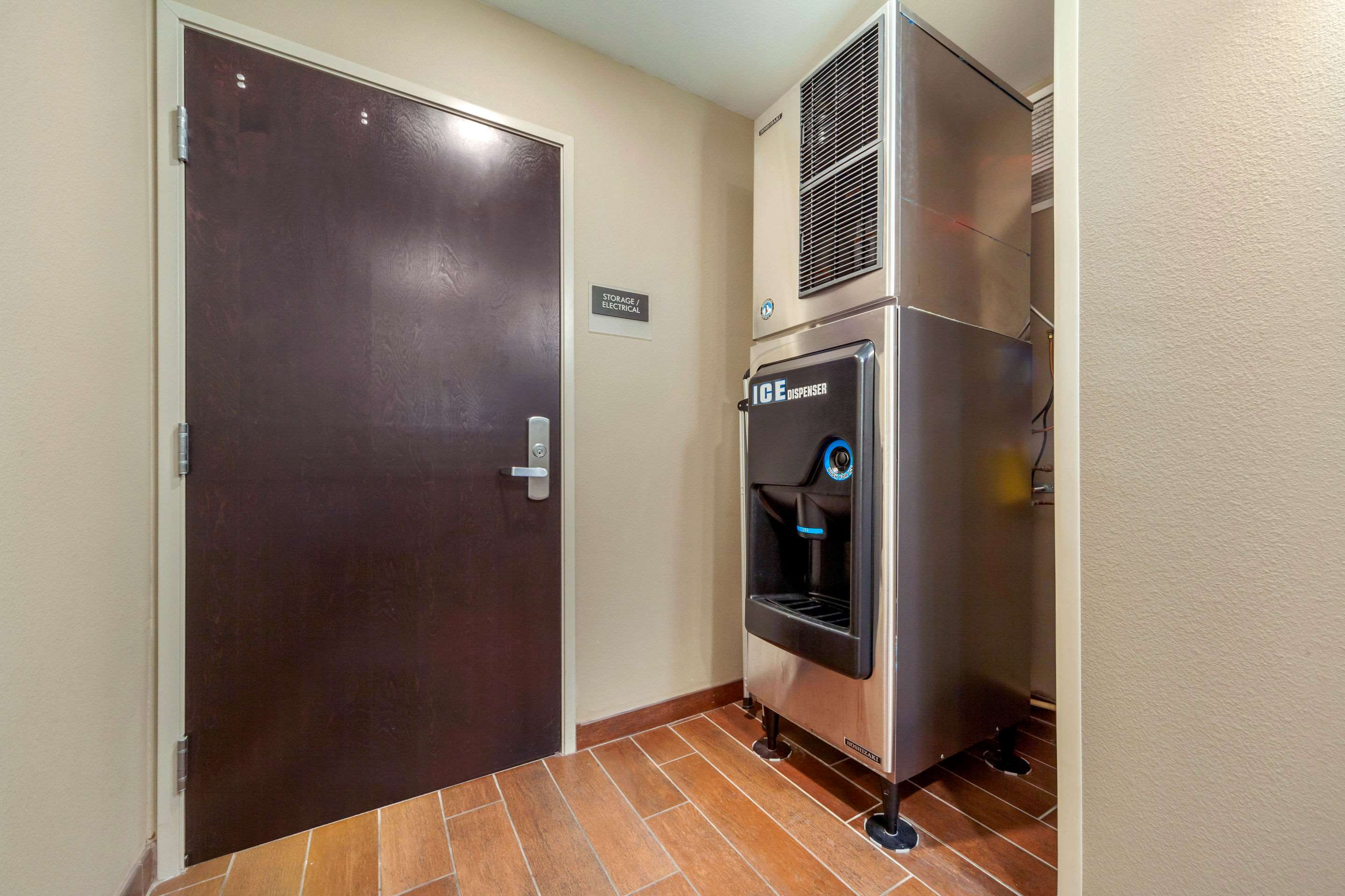 Hotel vending area