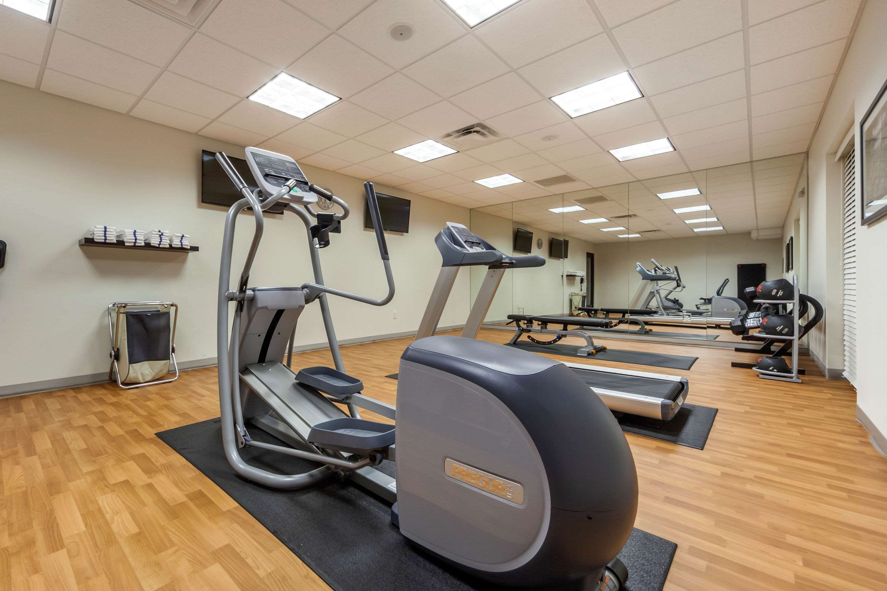 Exercise room | MainStay Suites Lincoln University Area