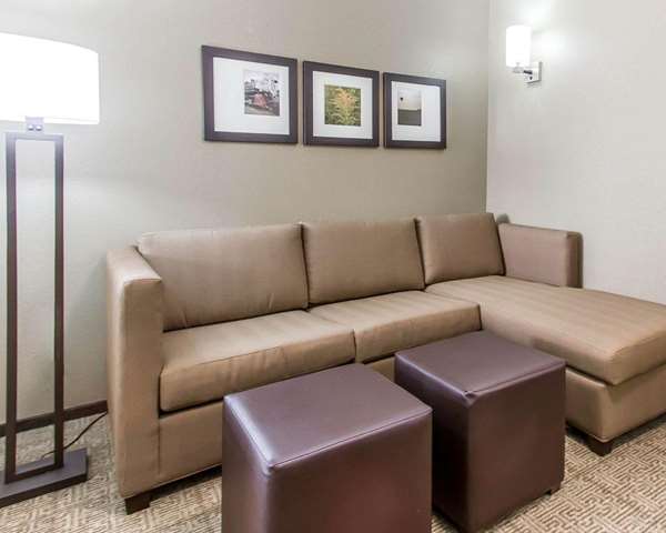 Suite - Comfort Suites West Omaha