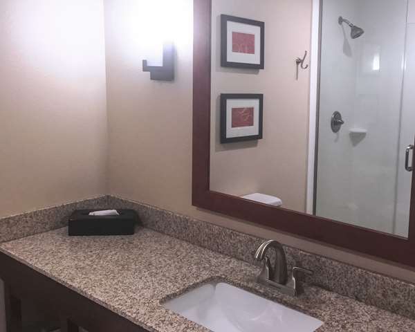  - Comfort Suites West Omaha