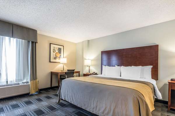 Suite - Comfort Inn Ralston Arena Omaha - I-80, Exit 445