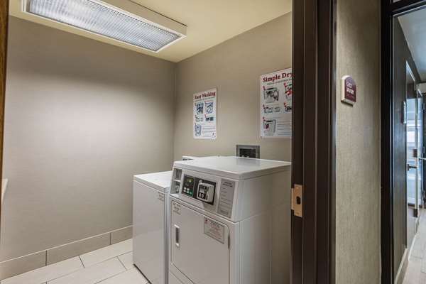 Amenities - Comfort Inn Ralston Arena Omaha - I-80, Exit 445