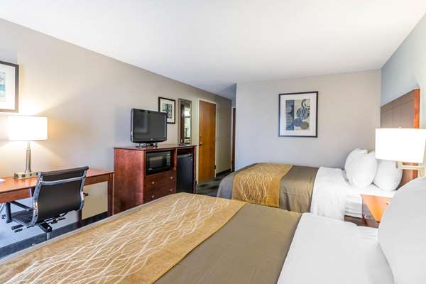  - Comfort Inn Ralston Arena Omaha - I-80, Exit 445