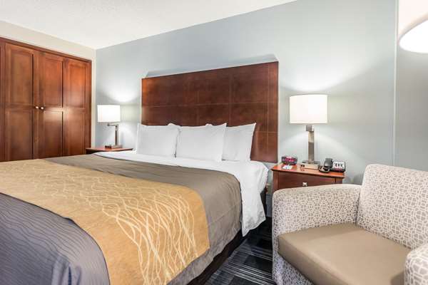  - Comfort Inn Ralston Arena Omaha - I-80, Exit 445