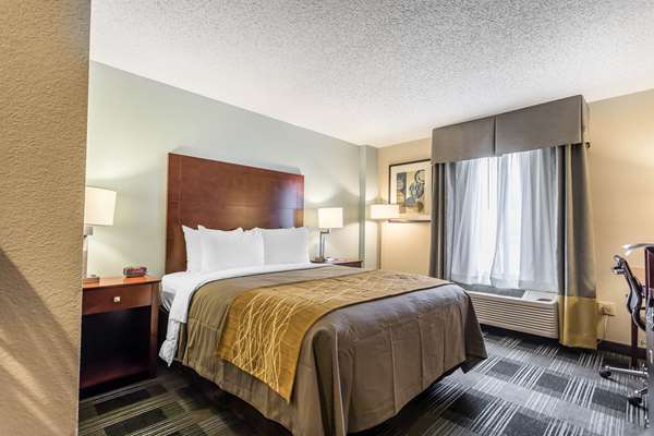  - Comfort Inn Ralston Arena Omaha - I-80, Exit 445