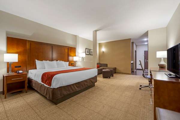 Suite - Comfort Suites La Vista - I-80, Exit 442