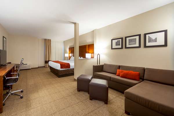 Suite - Comfort Suites La Vista - I-80, Exit 442