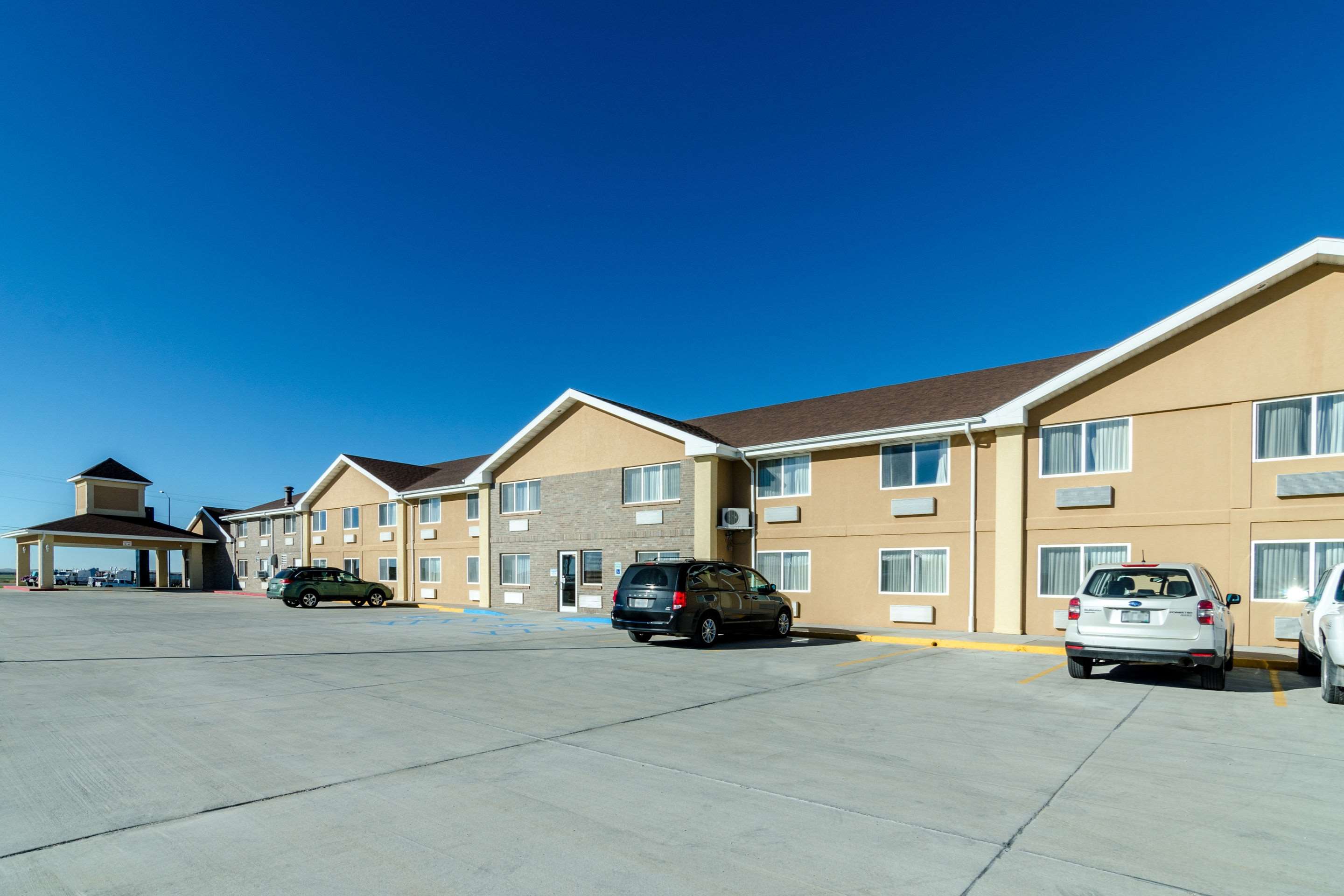 Hotel exterior | Quality Inn Alliance