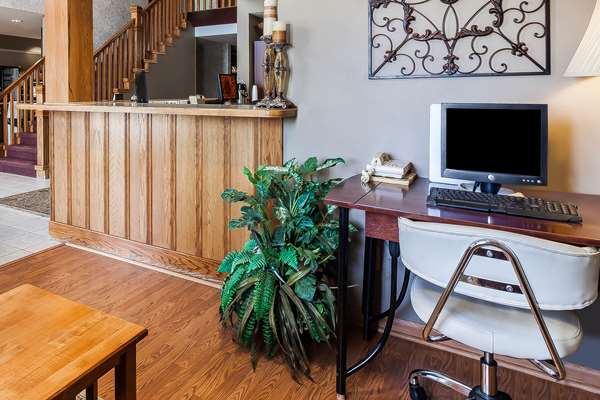 Conference Area - Rodeway Inn Holdrege