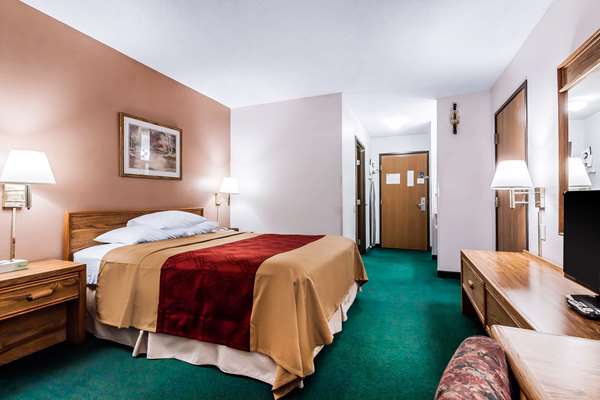  - Rodeway Inn Holdrege