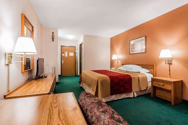  - Rodeway Inn Holdrege