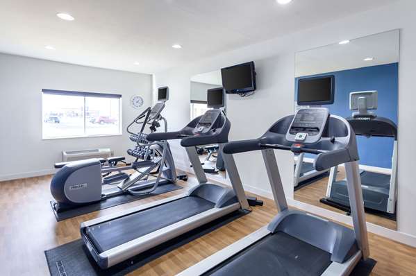 Fitness/ Exercise Room - Comfort Suites Northeast Lincoln
