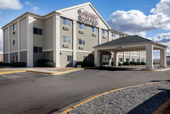 Exterior view - Comfort Suites Northeast Lincoln
