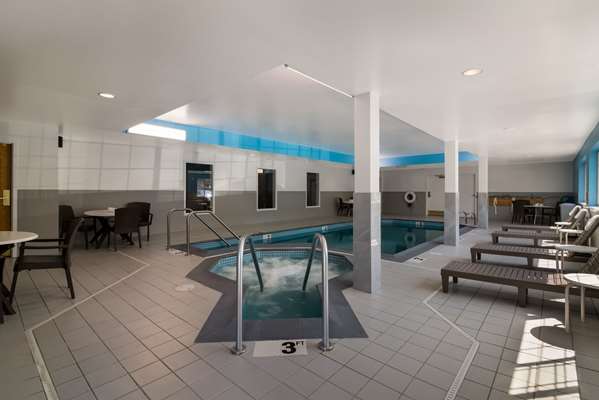 Pool - Sleep Inn Londonderry