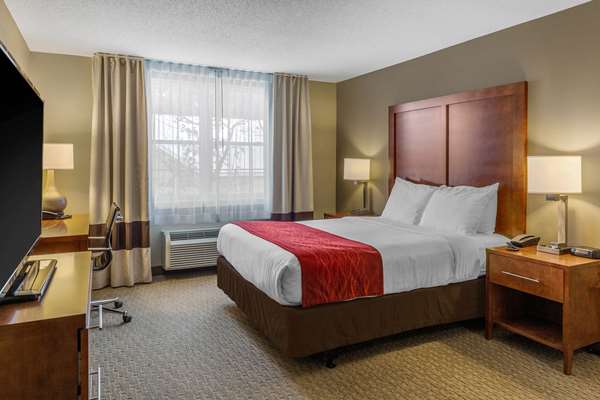  - Comfort Inn & Suites North Conway