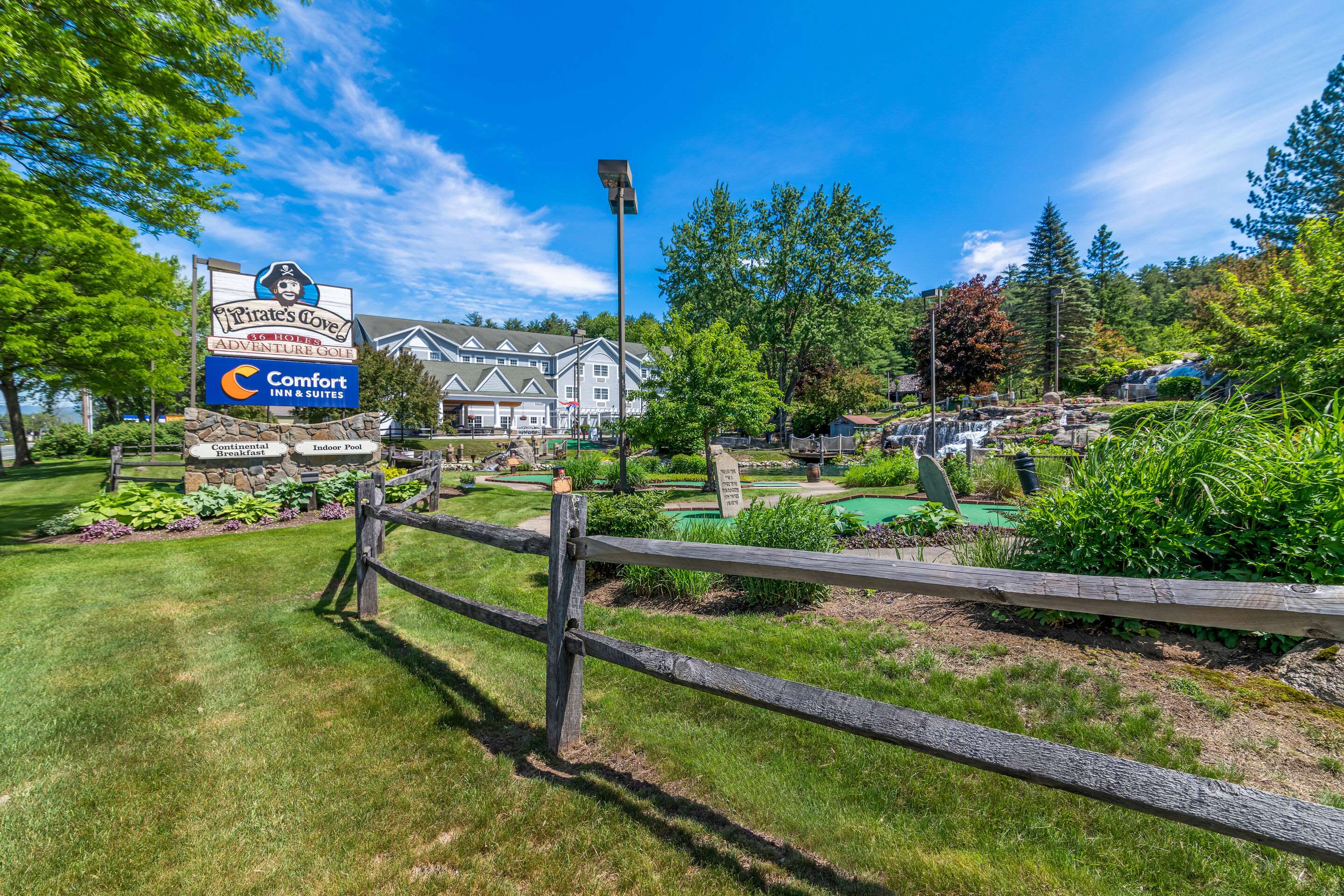 Golf Course | Comfort Inn & Suites North Conway