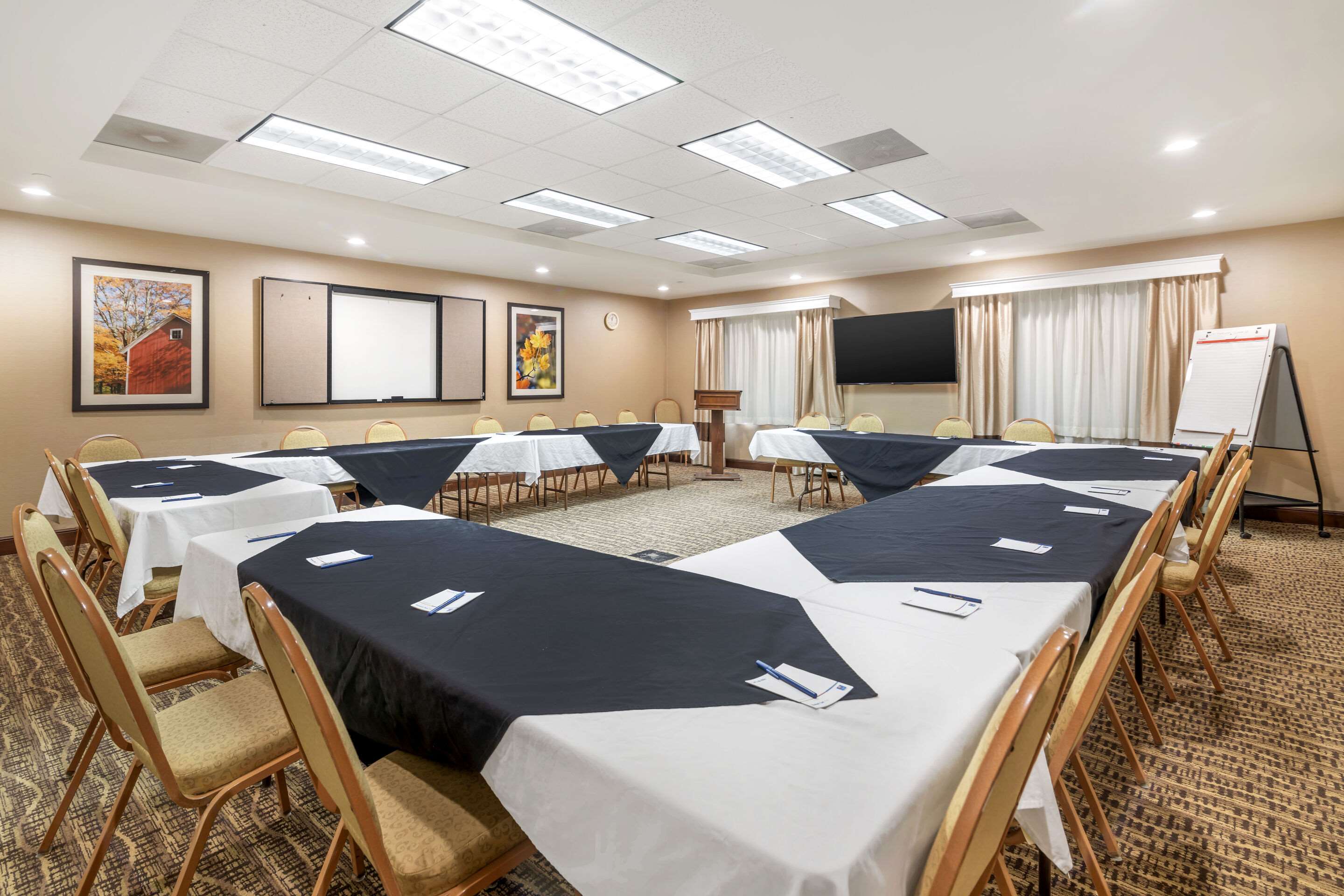 Meeting room | Comfort Inn & Suites Dover-Portsmouth