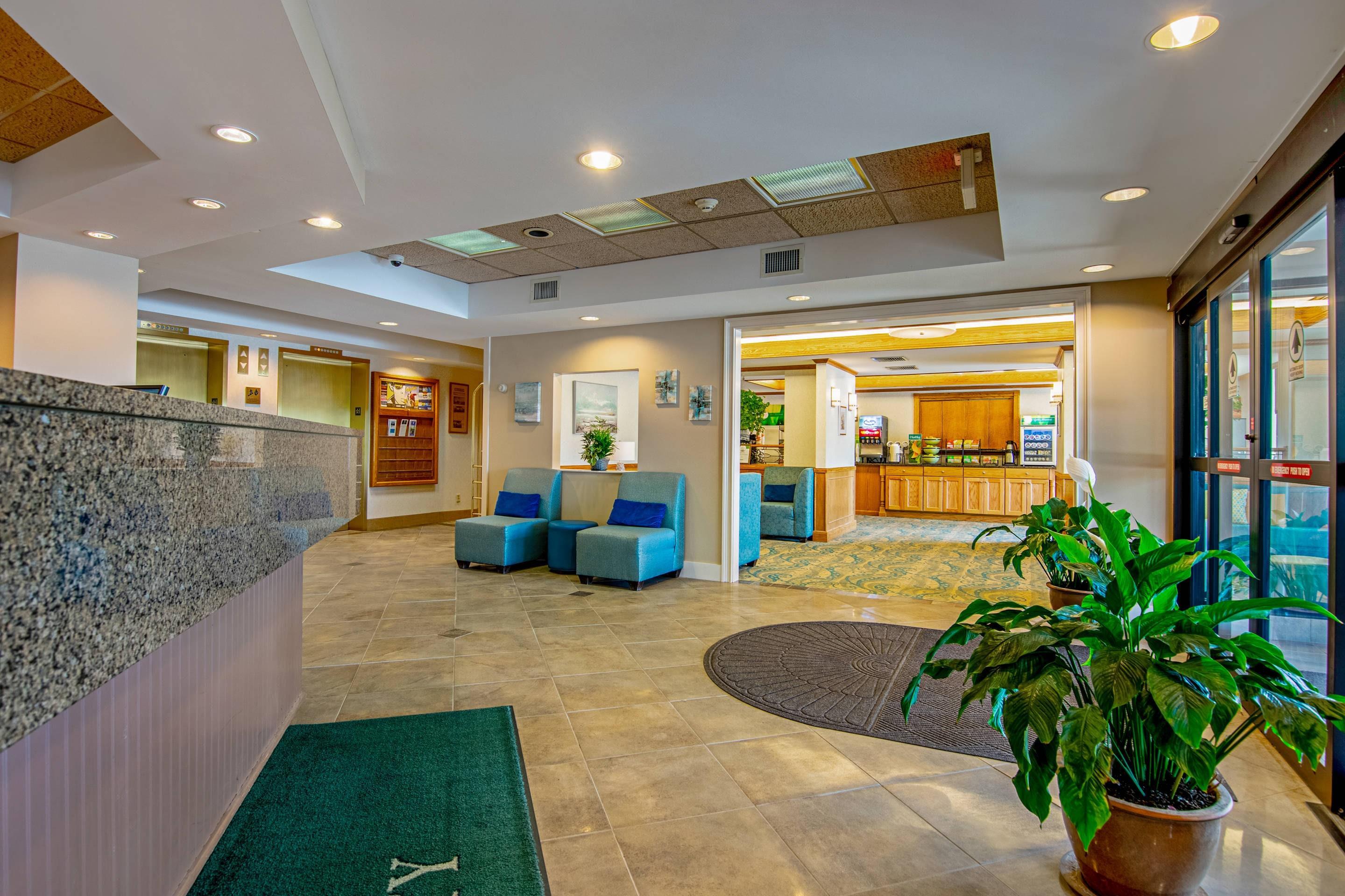 Hotel lobby | Quality Inn