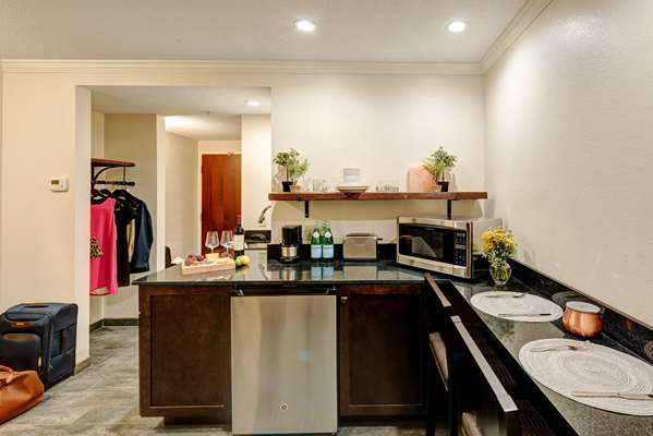  - Garrison Hotel Dover