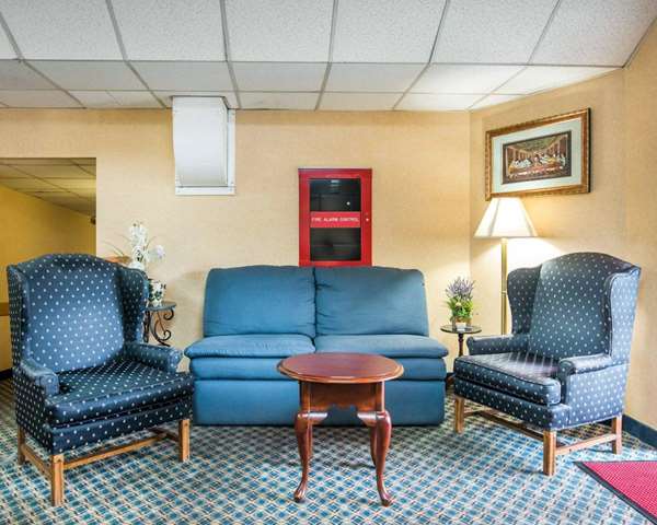  - Econo Lodge Manchester