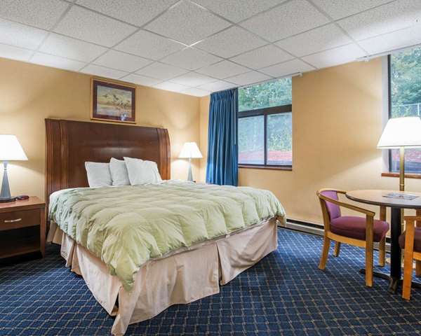  - Econo Lodge Manchester