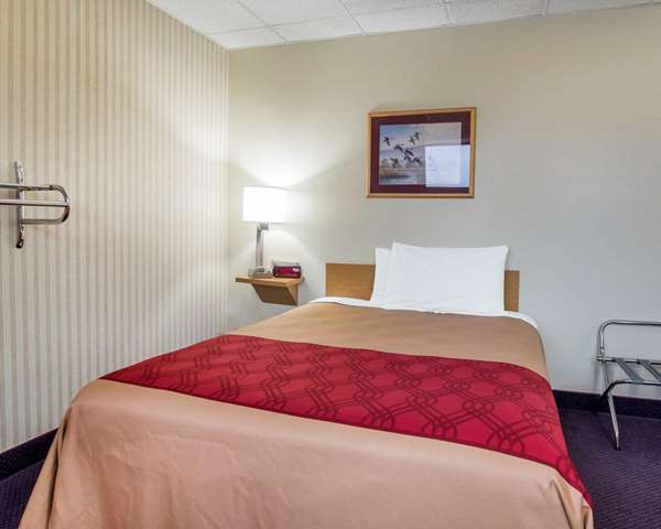  - Econo Lodge Manchester