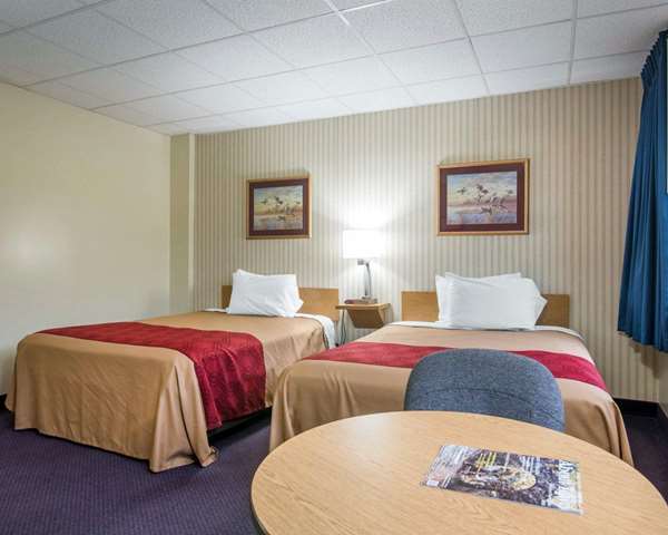  - Econo Lodge Manchester
