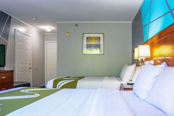  - Quality Inn Merrimack